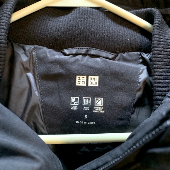 Uniqlo Navy Blue Hooded Puffer Jacket - Picture 3 of 4